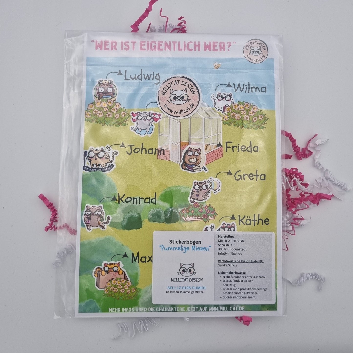 Rückseite der Verpackung des Stickerbogens Pummelige Miezen