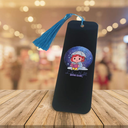 Niedliches Lesezeichen - Mira liebt Regentage - Late Night Book Club - hinten schwarz